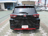 全てのクルマにロングラン保証が付いています。メーカー・年式問わず、全てのクルマに走行距離無制限の1年間無料保証。 (※改造車や特殊車両には、一部対象外となる場合がございます。)更にプラス1年または2年