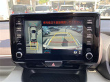 バックガイドモニターで、後方を確認しながら安心して駐車することができます。運転初心者も熟練者も必須の機能ですよ!