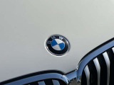時を経ても深い魅力を放ち続けるBMW。より快適にお乗り頂くためにサポートプログラムをご用意しております。※認定中古車保証は登録日より最長4年間まで延長が可能です。