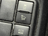 【車両接近通報装置】何やら物々しい名前の機能ですがご安心ください。発進の静かなハイブリッド車が発進する時にキーン&hellip;と音がするアレです。車が動いてるので気を付けてね、と周囲に知らせる予防安全装備です。