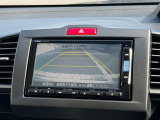 駐車時に便利なバックカメラを装備しています。