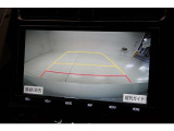 バックモニターがあれば車庫入れ時など、後ろが確認できて安心です。運転に自信がない方にはおすすめの装備です。ただし、バック時目視での確認も忘れずに。
