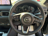 手になじむフィット感で運転も快適