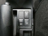 トラクションコントロール装備です。すべりやすい路面での発進時や加速時にタイヤの空転を抑え、駆動力確保に貢献する機能です。詳細は販売店スタッフまでおたずねください。
