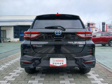 全てのクルマに車両検査証がついています。中古車オークション業界で確立された公正な基準を採用しています。トヨタ自動車によって、修復歴や状態を正しく判断できると認定された車両検査員が、1台1台検査し点数と