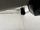 この車、ドラレコ付きで安心ですよ。送迎や通勤で使う方には特に喜ばれます。