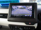バックカメラで後方も確認しやすく、駐車もスムーズに!