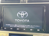 【メーカー純正9型ナビ】インテリアに溶け込むスタイリッシュな「専用設計」メーカーナビを装備♪視認性や操作性など基本性能にも優れ、より上質なカーライフをお楽しみいただけます。
