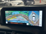 【パノラミックビューモニター】専用のカメラにより、上から見下ろしたような視点で360度クルマの周囲を確認することができます☆死角部分も確認しやすく、狭い場所での切り返しや駐車もスムーズに行えます。