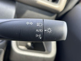 [オートライト]AUTOに合わせておくだけで夜間や、トンネル内で自動でヘッドライトが点灯します!付け忘れ消し忘れがないので楽々☆