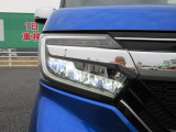 夜間走行時にはLEDヘットライトで明るく夜道を照らしてくれます!!