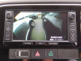 左側サイドカメラもあります!死角を確認できて、使ってみるととっても便利ですよ!壁際や歩道に寄せたいときにも!