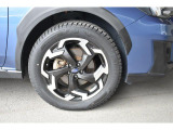 純正18インチアルミホイル/タイヤサイズは225/55R18です