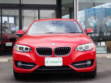 BMW在庫保有台数常時100台以上!ご来店の際はBMW本店(厚木市下荻野140-1)にご来店ください!弊社自慢の全天候型ショールーム!BMW在庫保有台数常時100台以上ございます!