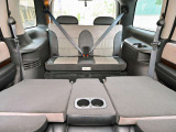 5.9L Magnum V8エンジン/RT専用チュ-ニング/RT専用装備多数/専用17AW(クロ-ム)/専用スポ-ツデュアルマフラ-/専用スポ-ツサスペンション/専用モノト-ンスポ-ツスタイル/専用ツ-トンインテリア/専用エンブレム