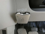 ETC車載器付きです。高速道路の料金所もスムーズに通過できます。※セットアップ費用は別途必要です。