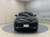 お車購入のポイントとなるフロントマスクです。上質で迫力あるデザインですね☆☆