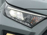 LEDヘッドライトで街灯の少ない暗い夜道も安心です!ハロゲンヘッドライトに比べて消費電力が少なく長持ちです♪