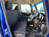 運転席シート廻りは使用感も少なく、良好な状態となっています。丁寧に使われていたことがよくわかりますね。