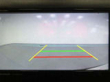 駐車時の後方確認に便利なバックモニターです。駐車の目安となるガイド線付きです。
