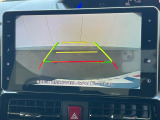 【バックカメラ】駐車時に後方がリアルタイム映像で確認できます。大型商業施設や立体駐車場での駐車時や、夜間のバック時に大活躍!運転スキルに関わらず、今や必須となった装備のひとつです!