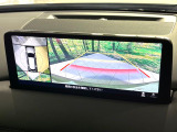 【360&deg;ビューモニター】専用のカメラにより、上から見下ろしたような視点で360度クルマの周囲を確認することができます☆死角部分も確認しやすく、狭い場所での切り返しや駐車もスムーズに行えます。