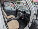 日々のメンテナンスや車検、修理など、お気軽に立ち寄れるお店作りを目指しております。