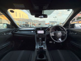 インパネ周りのお写真です。 視界が広く運転もしやすくなっております♪