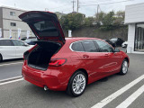 BMWを熟知したメカニックによる、360度の納車前点検。ドイツ本国と同様の教育・訓練を受けたメカニックが徹底的に点検、整備した後にお客様にお引渡しします。