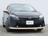 アダプティブLEDヘッドライト。フロントカメラで前方の状況を検知し対向車や先行車に眩しい思いをさせることなく必要なところだけを遠くまで照射します。