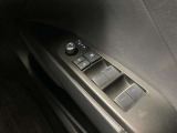 もちろん、パワーウインドウもついております。ワンタッチで窓の開閉が可能です!