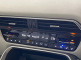 【シートベンチレーション】夏場は涼しい風でお尻や背中の熱やムレを防ぎ、冬はエアコンよりも早く温まってポカポカに!季節を問わず快適に過ごせます。