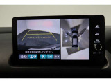 ★マルチビューカメラシステム★ギヤをRに入れるとナビの画面には上空から見下ろし感覚の映像がドライバーをアシスト★