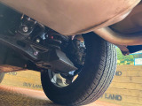お車を安心してお乗りいただく為には、足回りの定期点検が欠かせません。サービスサポート(有償保証)では無料点検もご提供しており、安心のカーライフをお過ごしいただけるサポート体制が整っています。