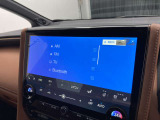 ブルートゥースに接続することにより、スマホに入ったお気に入りの音楽を車内で楽しむことができます♪あると本当に便利な機能になっています!