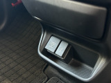 当店は仕上げ業者と提携して、車両の仕上げを行っております。磨き、ルームクリーニング、ヘッドライト磨き、を一貫して行っております。