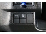 【横滑り防止装置】ドライバーの安全運転をアシストしてくれる装備が充実しています☆ドライバーの不安を安心へと変えてくれますね。