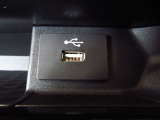 純正メモリーナビ(MM321D-L)★CD・DVD再生★フルセグTV★Bluetoothオーディオ★ミュージックサーバー★ハンズフリー通話も可能です♪