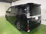 ヴォクシー 2.0 ZS 煌II 4WD 