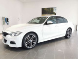 群馬BMWプレミアムセレクション前橋は認定中古車販売のスペシャリストとして品質へのこだわり、特に喫煙歴の無いだれもが気持ちよく購入検討いただける車両を展示しております。遠方からもお問い合わせください。