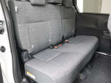 ゆとりある広々とした車内空間は、ドライブを始め買い物やレジャーなど、幅広く活躍します。一人でもみんなとでもお出かけを楽しみましょう!