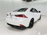 走りにこだわりながら収納力も持ち合わせたお車です。荷物を載せて軽快なドライブを楽しめますよ♪