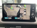 フロントカメラ装備です。運転席から見づらいバンパー下部を映します。