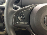 【ステリモ】ステアリングリモコンスイッチにてオーディオ操作可能となっております。運転にも集中できます。