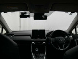 見通しのよいすっきりとした視界で、誰でも運転しやすいです。運転のしやすさは疲れにくさにも繋がりますよ♪