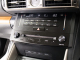CDはもちろんの事、DVD&Blu-ray再生も可能です。フルセグ地デジにも対応しさらにBluetoothにも対応しております