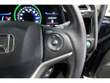Hondaセンシングの機能のひとつ、アダプティブクルーズコントロール付!アクセルから足を離しても設定したスピードと前車との車間を保ち走行してくれます!車線維持もアシスト☆高速道路で疲労軽減ですね☆