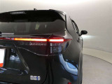 LEDテールライトです。省電力、高輝度のLEDは明るく照らすので夜間運転時の視認性を高めます。スタイリッシュな見た目で細かいところもこだわりたいあなたに!
