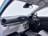 ダイハツのお店では、ダイハツ車を知り尽くしたプロフェッショナルが、専用の診断機器を使って各システムを点検しております。