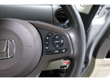 Hondaセンシングの機能のひとつ、アダプティブクルーズコントロール付!アクセルから足を離しても設定したスピードと前車との車間を保ち走行してくれます!車線維持もアシスト☆高速道路で疲労軽減ですね☆